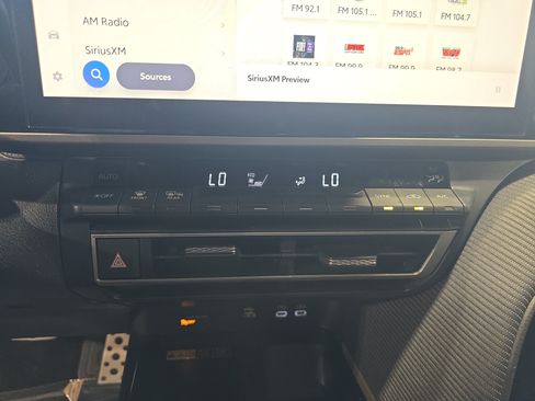 Used 2025 Toyota Camry SE w/ Multimedia Upgrade Package FWD image 22