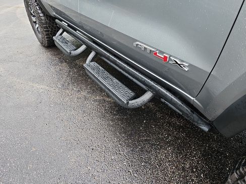 Used 2025 GMC Canyon AT4 w/ AT4X Package AWD/4WD image 11