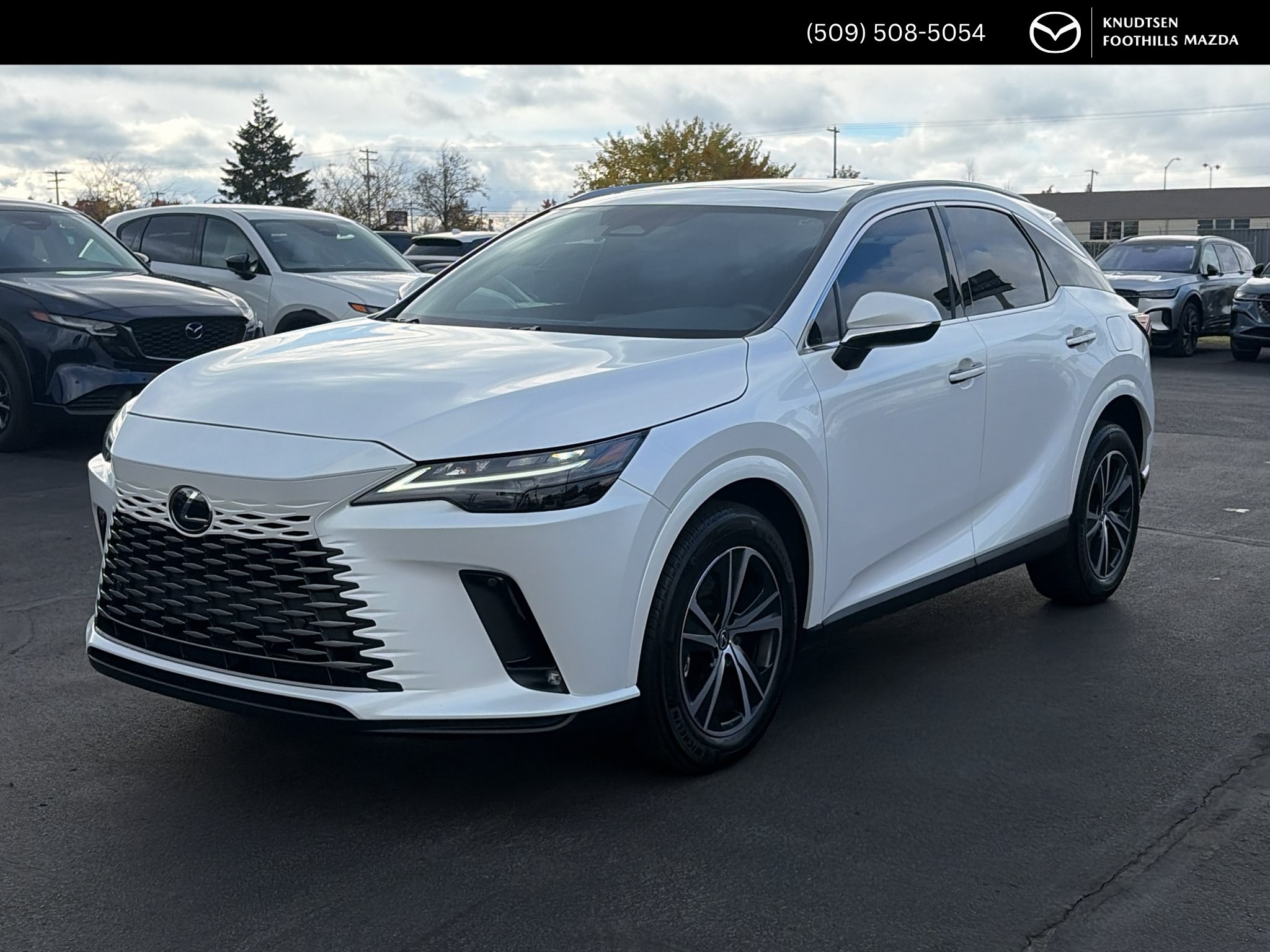 Used 2024 Lexus RX 350 AWD w/ Technology Package image 3