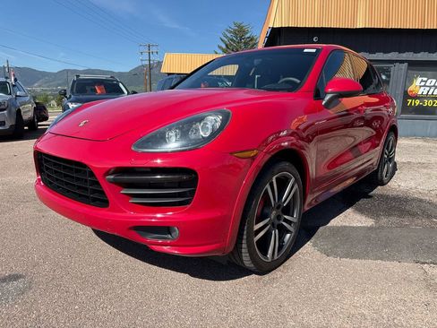 Used 2013 Porsche Cayenne GTS AWD/4WD image 10