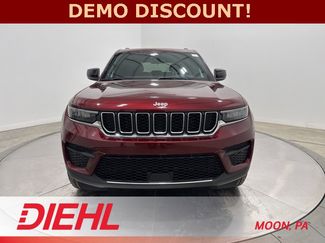 New 2025 Jeep Grand Cherokee Laredo X w/ Luxury Tech Group I video 2