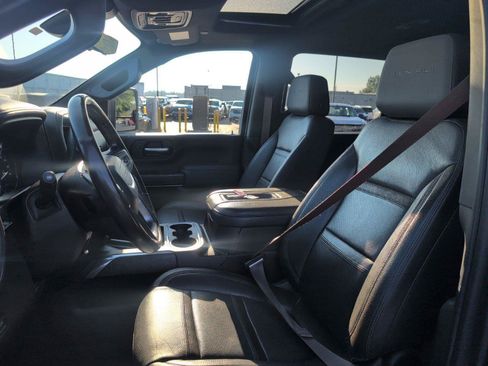 Used 2020 GMC Sierra 2500 Denali w/ Denali Ultimate Package AWD/4WD image 17