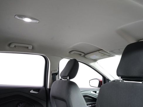 Used 2018 Ford Escape SE AWD/4WD image 17