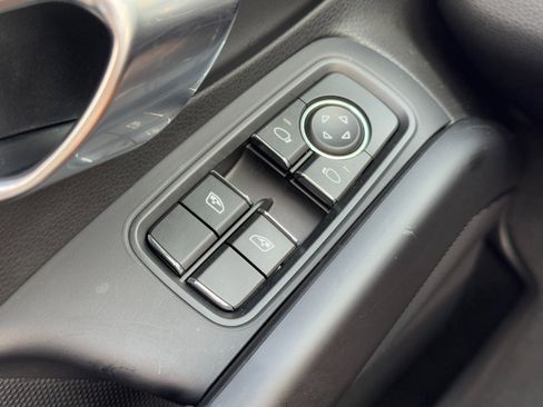 Used 2024 Porsche 718 Boxster image 17