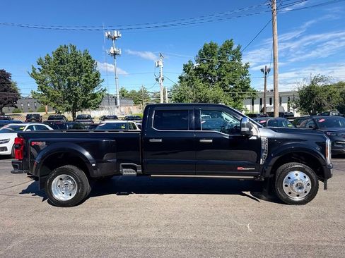 Used 2024 Ford F450 Limited w/ FX4 Off-Road Package AWD/4WD image 8