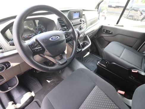 Used 2025 Ford Transit 250 Low Roof w/ Exterior Upgrade Package RWD image 6