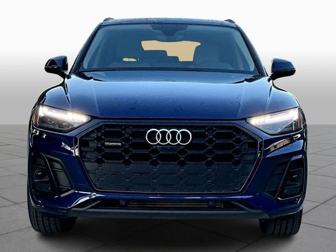 Used 2022 Audi Q5 2.0T Prestige w/ Prestige Package image 3