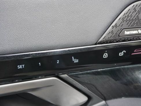 Used 2024 BMW 530i w/ Premium Package RWD image 12