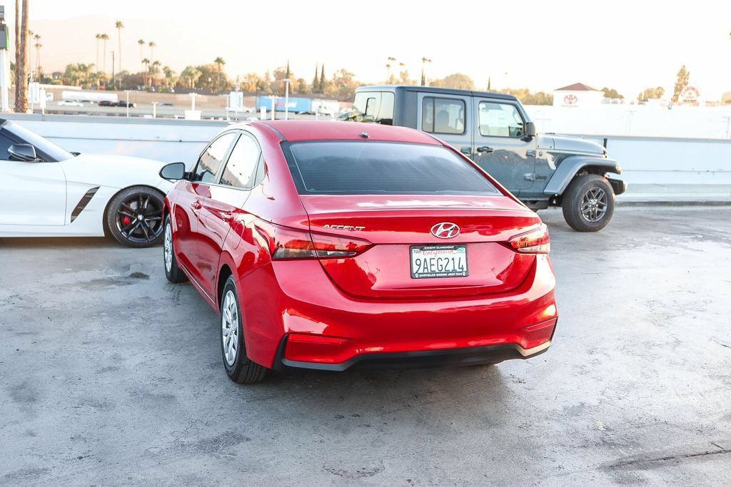 Used 2022 Hyundai Accent FWD image 7
