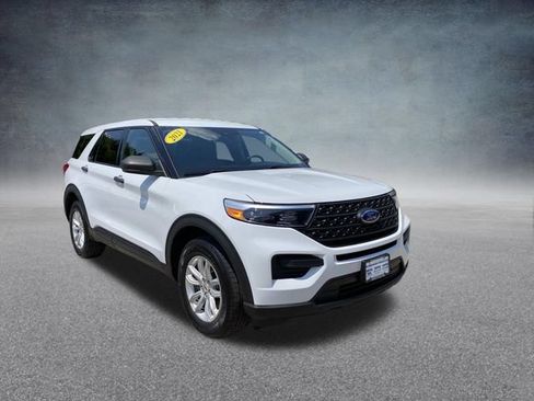Used 2021 Ford Explorer 4WD w/ Class III Trailer Tow Package image 4