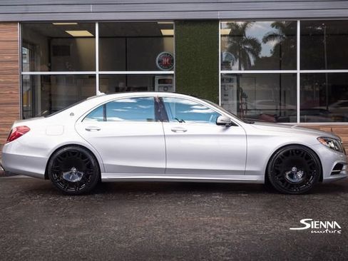 Used 2017 Mercedes-Benz S 550 Maybach image 5