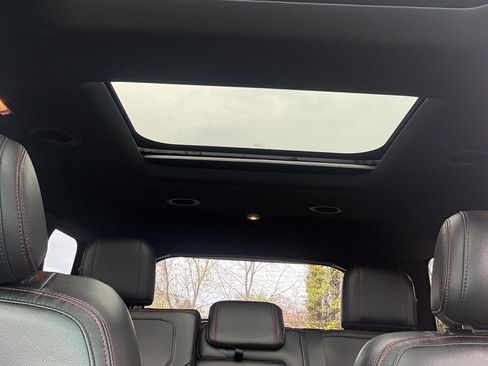 Used 2016 Ford Explorer Sport w/ Equipment Group 401A AWD/4WD image 14
