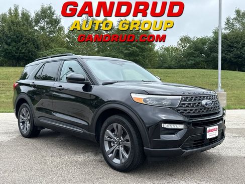 Used 2023 Ford Explorer XLT w/ Equipment Group 202A AWD/4WD image 1