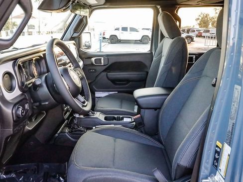 New 2026 Jeep Gladiator Sport image 19