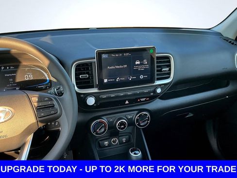 New 2026 Hyundai Venue SE FWD image 7