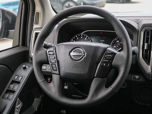 New 2025 Nissan Frontier SV w/ SV Convenience Package RWD image 17