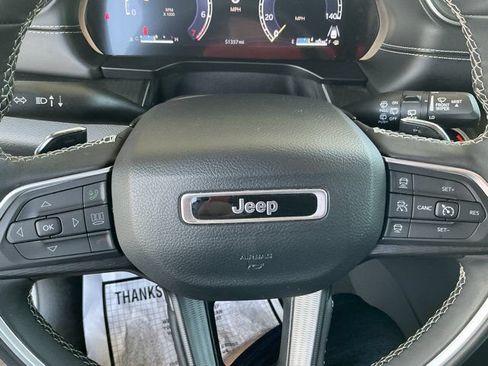Used 2024 Jeep Grand Cherokee Altitude AWD/4WD image 29