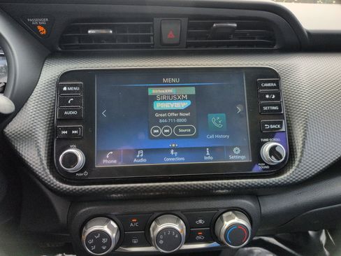 Used 2023 Nissan Kicks SV image 10