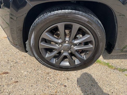 Used 2018 Jeep Grand Cherokee High Altitude AWD/4WD image 28