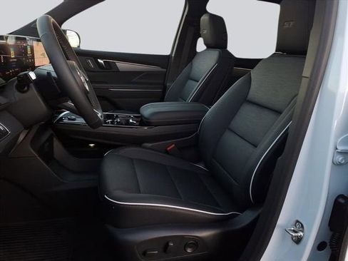 New 2026 Buick Enclave Sport Touring w/ Power Package image 15