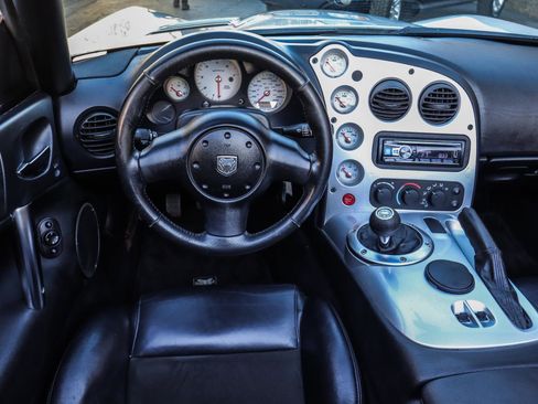 Used 2004 Dodge Viper SRT-10 image 27