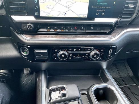 Used 2024 Chevrolet Silverado 1500 LTZ w/ LTZ Convenience Package II AWD/4WD image 26