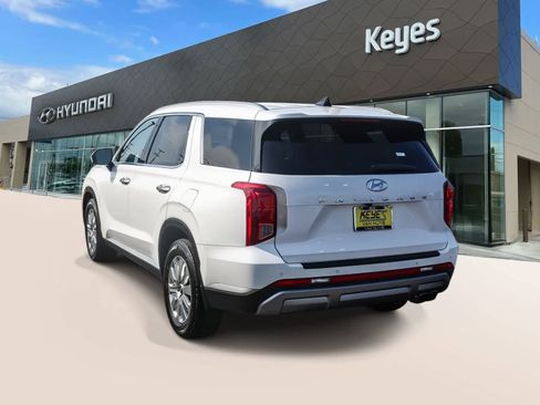 Used 2023 Hyundai Palisade SEL FWD image 7