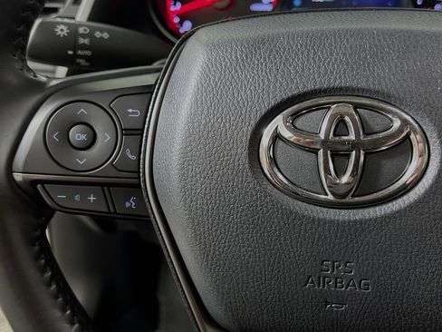 Used 2022 Toyota Camry XSE image 19