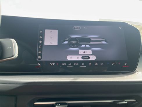 New 2026 Audi Q3 quattro 2.0T AWD/4WD image 23