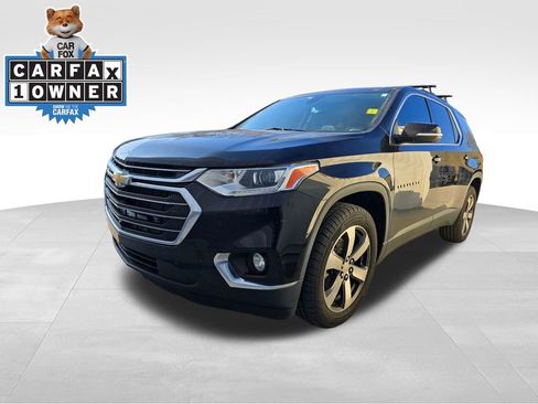 Used 2021 Chevrolet Traverse LT w/ LT Premium Package image 7
