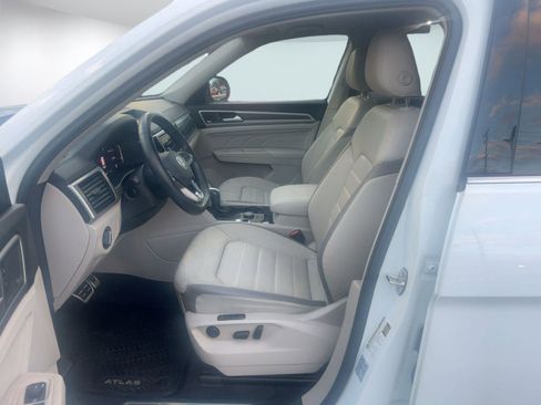 Used 2021 Volkswagen Atlas SEL Premium image 5