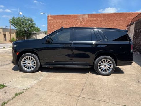 Used 2022 Cadillac Escalade Sport AWD/4WD image 2