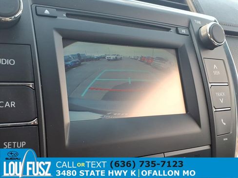 Used 2015 Toyota Camry LE image 11