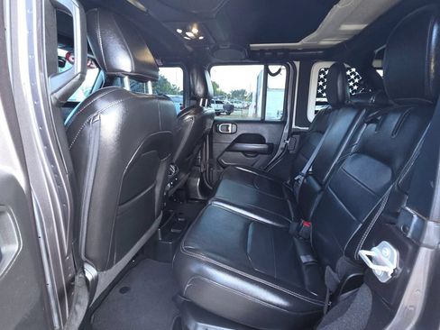 Used 2023 Jeep Wrangler Unlimited Sahara w/ Cold Weather Group AWD/4WD image 14