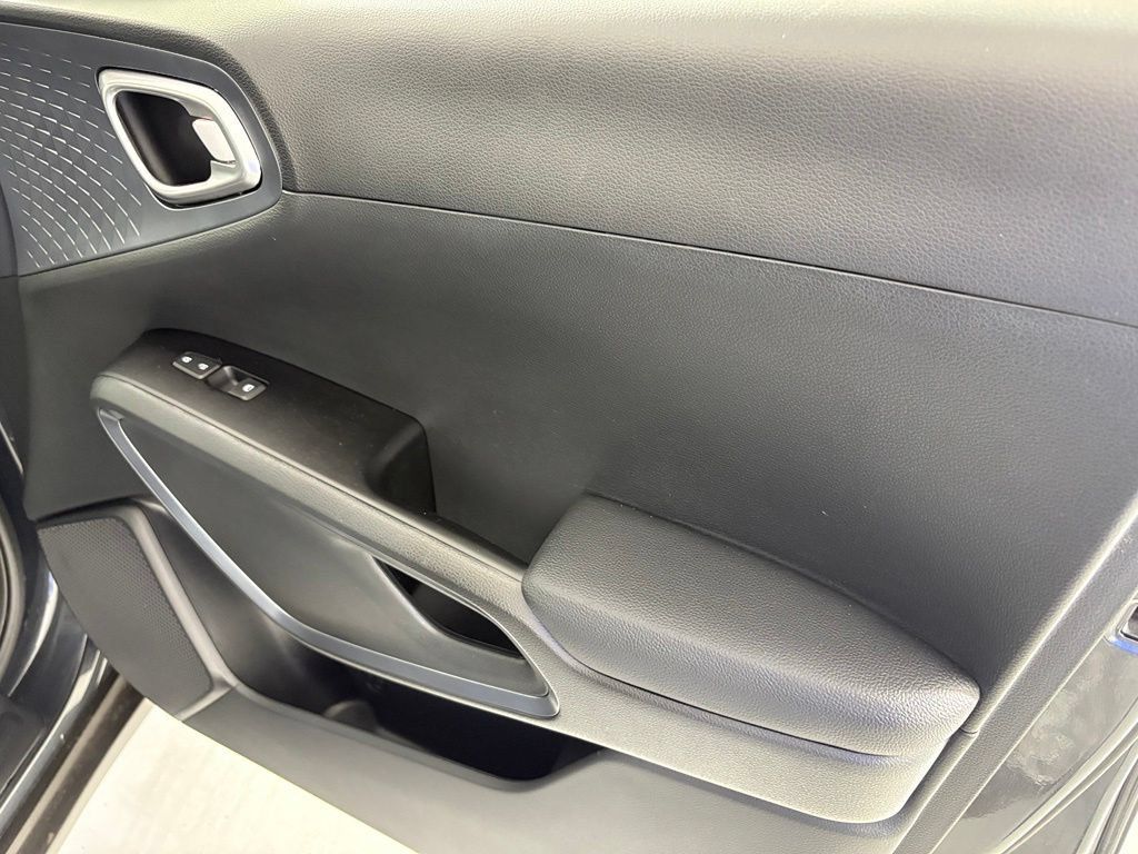 Used 2024 Kia Soul EX FWD image 41