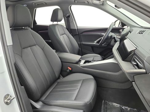 Used 2025 Audi Q5 Premium w/ Convenience Package AWD/4WD image 14