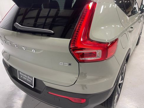 Used 2025 Volvo XC40 B5 Plus w/ Protection Package Premier image 14