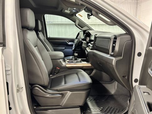 Used 2025 Chevrolet Silverado 1500 LT w/ Texas Edition Plus RWD image 22