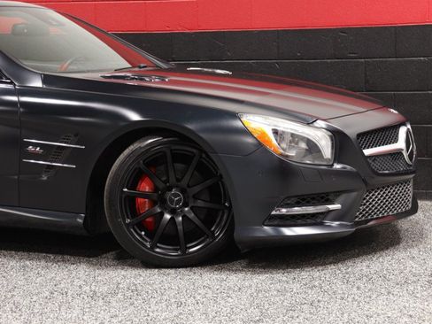 Used 2016 Mercedes-Benz SL 550 w/ Mille Miglia Edition image 3