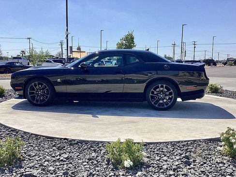 Used 2021 Dodge Challenger R/T Scat Pack image 8
