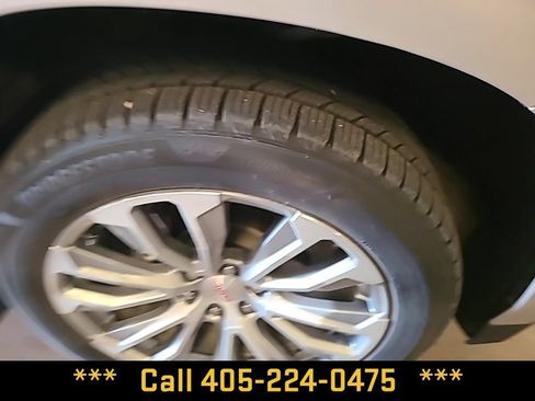 Used 2021 GMC Yukon Denali w/ Denali Premium Package AWD/4WD image 16