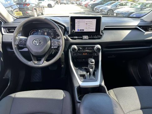 Used 2024 Toyota RAV4 LE AWD/4WD image 12