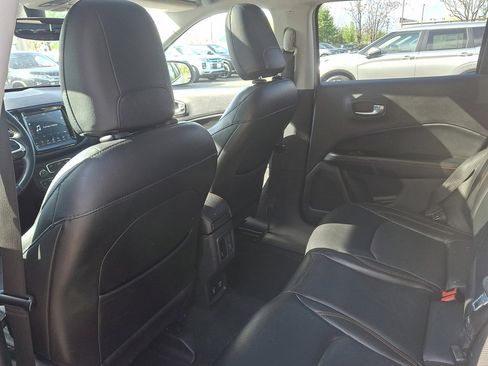 Used 2018 Jeep Compass Limited w/ Navigation Group AWD/4WD image 20