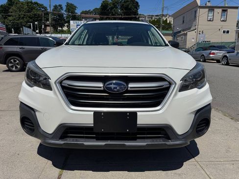 Used 2018 Subaru Outback 2.5i AWD/4WD image 2