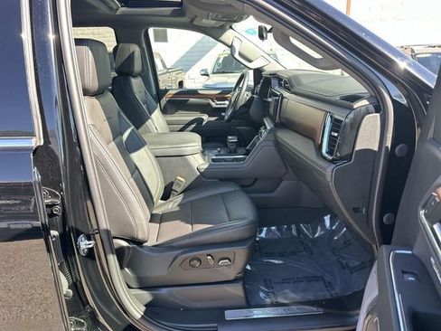 Used 2023 GMC Sierra 1500 Denali w/ Denali Reserve Package image 28