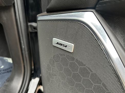 Used 2016 Cadillac Escalade ESV Luxury image 40