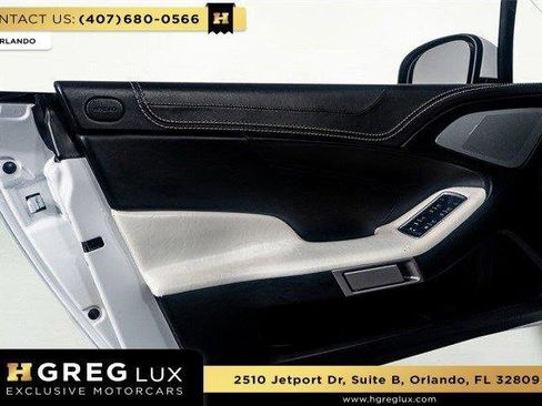 Used 2017 Aston Martin Vanquish S image 38