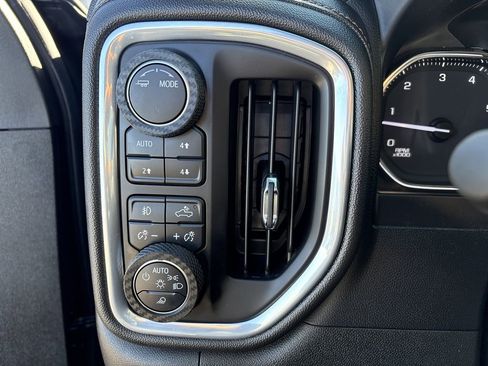 Used 2023 GMC Sierra 3500 AT4 w/ AT4 Preferred Package image 13