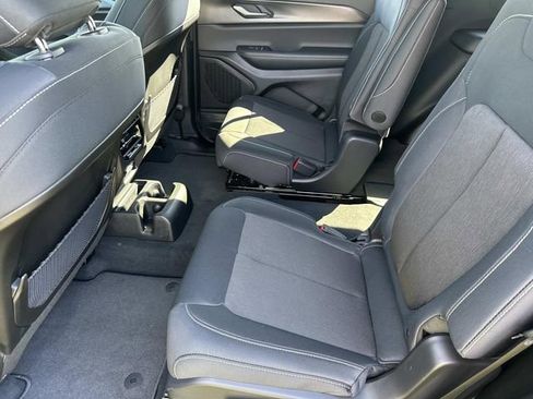 New 2025 Jeep Grand Cherokee L Laredo w/ Luxury Tech Group I AWD/4WD image 20