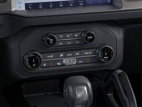 New 2026 Ford Bronco Outer Banks w/ Sasquatch Package AWD/4WD image 16